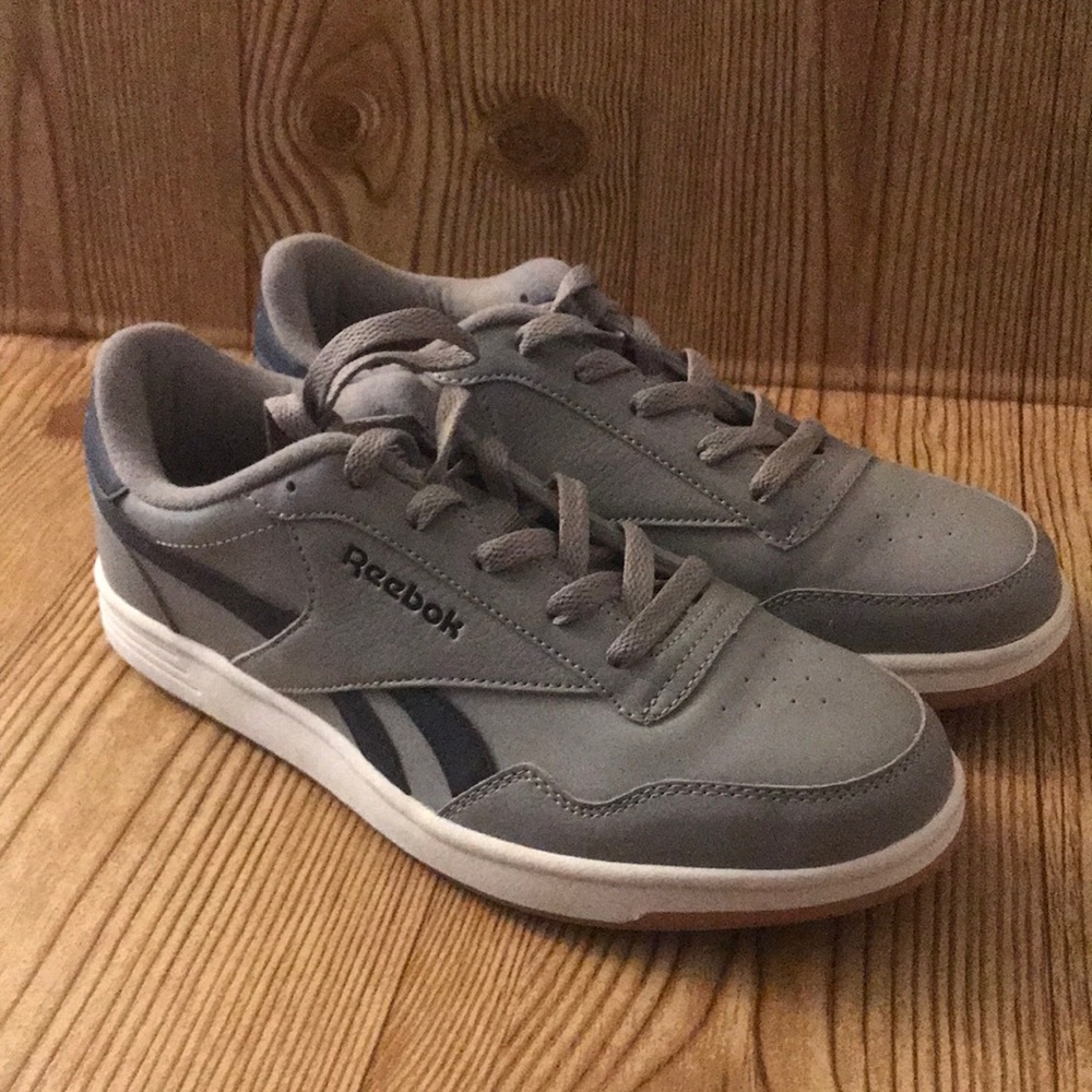 Redbox shoes